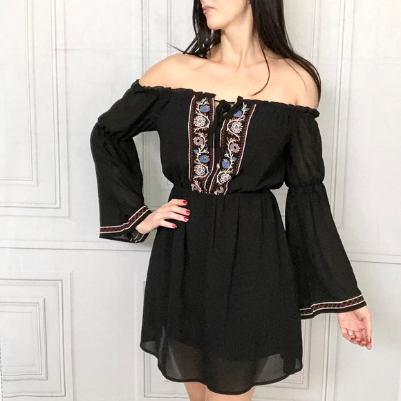 Lulus Off the Shoulder Dress - Picture 1 of 4